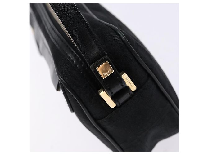 Borsa a Spalla Gancini Salvatore Ferragamo in Tela e Pelle Nera Dorata Auth bs28715 - vista 14