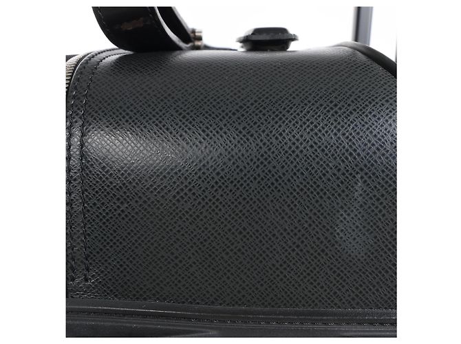 Valigia da viaggio Louis Vuitton Pegase 55 in Taiga nera M23312 Nero - vista 6