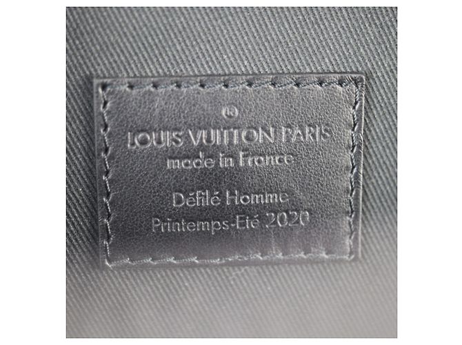 Louis Vuitton Vertikale Soft Trunk Monogram Tuftage Schultertasche Braun Schwarz Monogramm - Ansicht 9