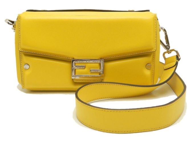 Borsa a Spalla Fendi Bucket Soft Trunk 7VA565 Giallo - vista 10