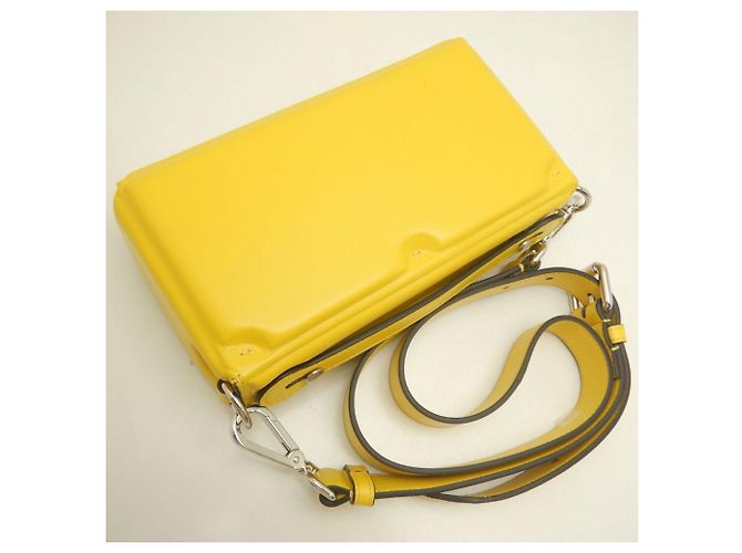 Borsa a Spalla Fendi Bucket Soft Trunk 7VA565 Giallo - vista 3