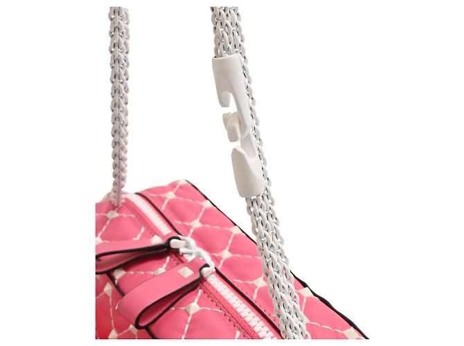 Borsa a tracolla Small Free Rockstud Spike in pelle rosa di Valentino Garavani - vista 8