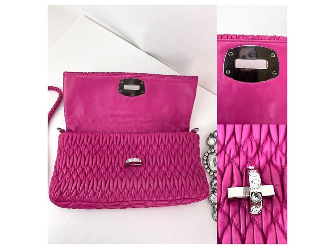 Miu Miu Borsa a spalla in pelle di agnello nappa rosa MiuMiu con cristalli. - vista 7