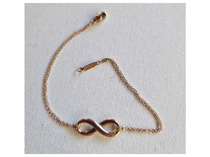 Tiffany & Co Infinito in Metallo Rubedo Rosa - vista 3