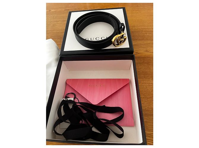 Ceinture Gucci GG Marmont en cuir noir - vue 5
