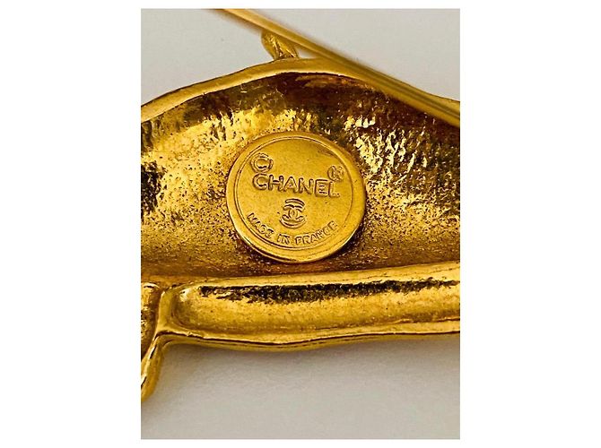 Spilla Chanel Berretto con Fiocco in Metallo Dorato D'oro - vista 4