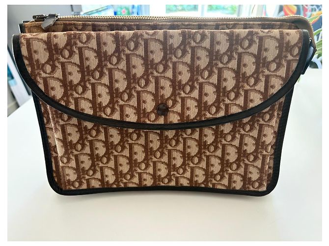 Pochette Christian Dior in tessuto monogrammato marrone Marrone chiaro - vista 2
