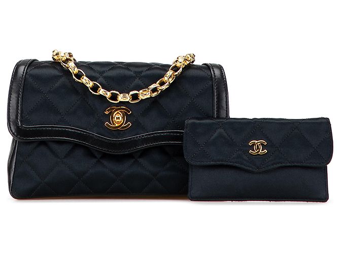 Chanel Nero CC Trapuntato in Raso Bijoux Catena Singola - vista 10