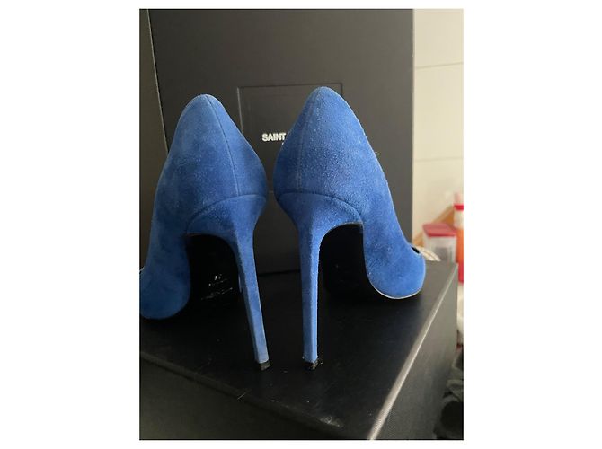 Saint Laurent Wildleder High Heels in einem umwerfenden Blau Marineblau - Ansicht 16