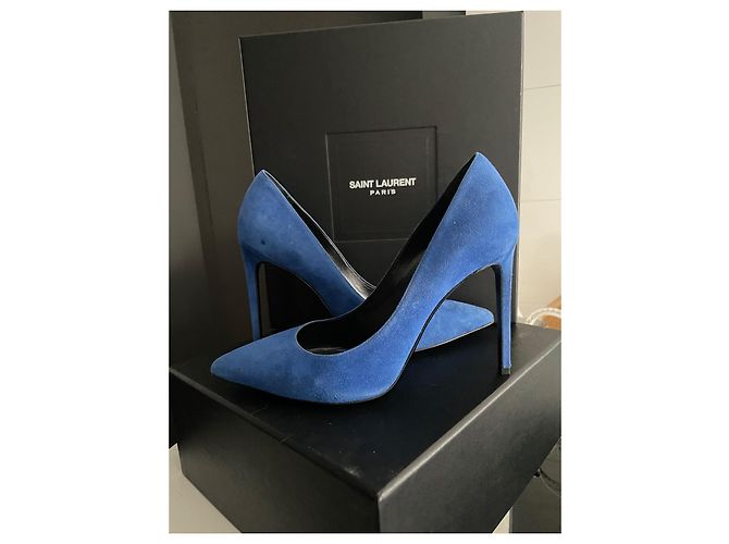 Saint Laurent Wildleder High Heels in einem umwerfenden Blau Marineblau - Ansicht 17