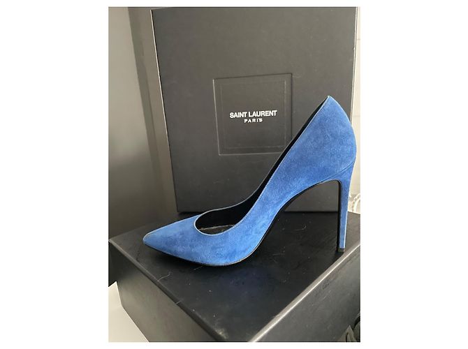 Saint Laurent Wildleder High Heels in einem umwerfenden Blau Marineblau - Ansicht 8