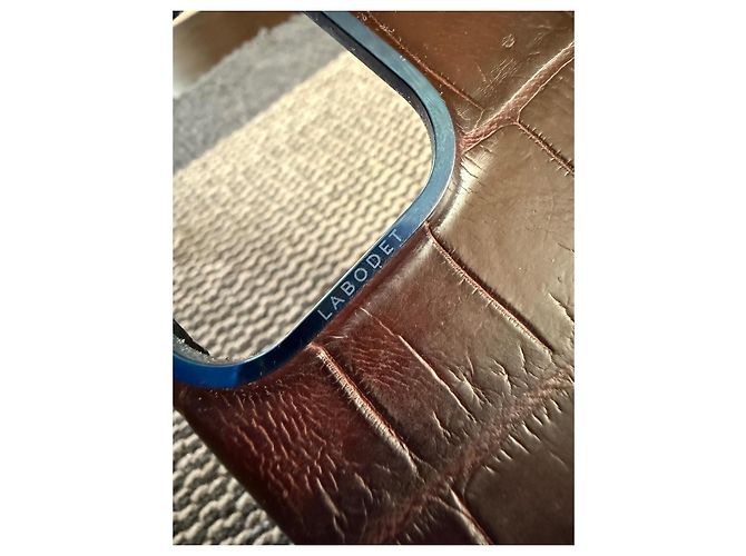 Autre Marque Luxurious Labodét Case in Genuine Alligator - iPhone 15 Pro Max - Brown - view 5