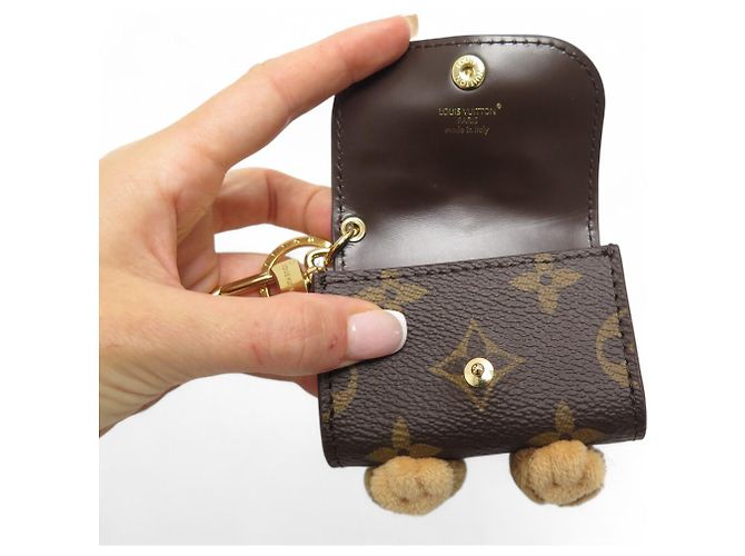 NEW LOUIS VUITTON EARPHONE CASE LV CUTE CAT POUCH M01561 MONOGRAM CANVAS - view 7