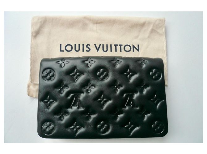 LOUIS VUITTON Sacchetto 'Coussin' nuovo / LOUIS VUITTON FLAP BAG / M80742 / ESAURITO Nero - vista 4