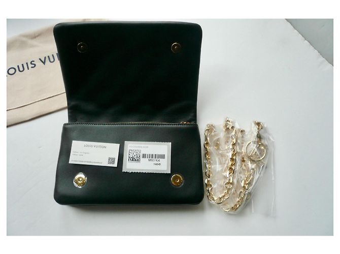 LOUIS VUITTON Sacchetto 'Coussin' nuovo / LOUIS VUITTON FLAP BAG / M80742 / ESAURITO Nero - vista 6