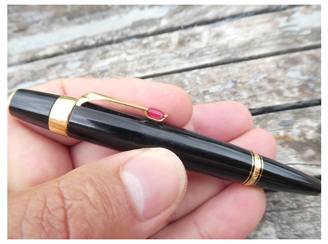 stylo a bille montblanc boheme pierre rouge - vue 8