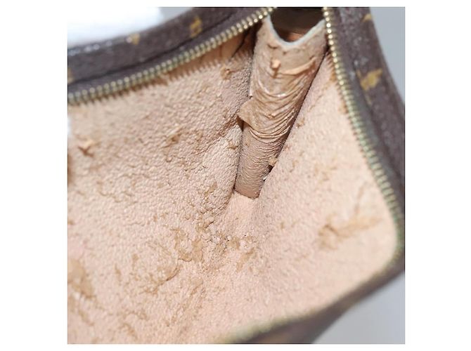 LOUIS VUITTON Monogram Bucket GM Accessory Pouch LV Auth 139150 - view 11