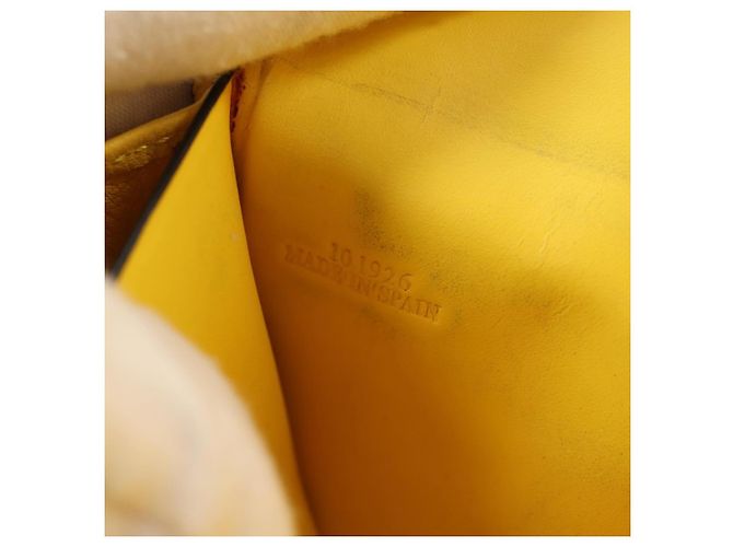 LOEWE Puzzle Anagram Long Wallet Pelle Gialla Auth 134883M Giallo - vista 11