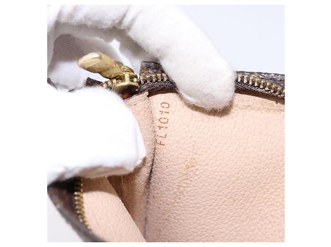 LOUIS VUITTON Monogram Bucket PM Accessory Pouch LV Auth 139424 - view 12