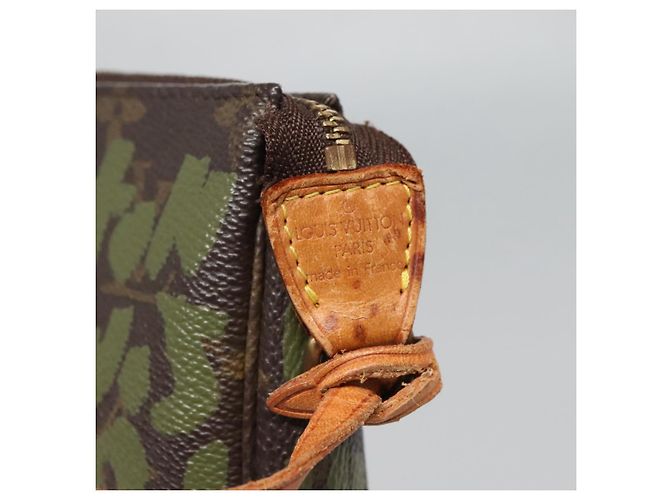 LOUIS VUITTON Pochette Accessoires Graffiti Pouch Khaki M92191 LV Auth bs28566 Caqui Monograma - vista 9