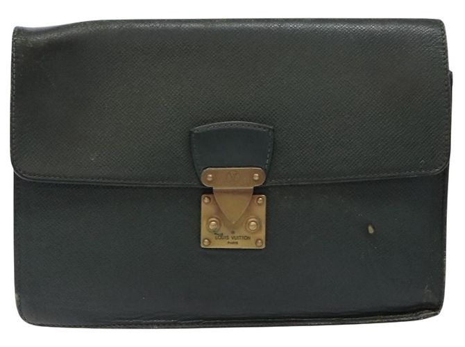 LOUIS VUITTON Pochette Kourad in Taiga Borsa Clutch Épicea M30194 LV Auth bs28613 - vista 13