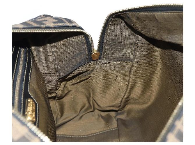 Bolso de mano de lona Zucca FENDI negro marrón oro Auth BA4615 Castaño Dorado - vista 19