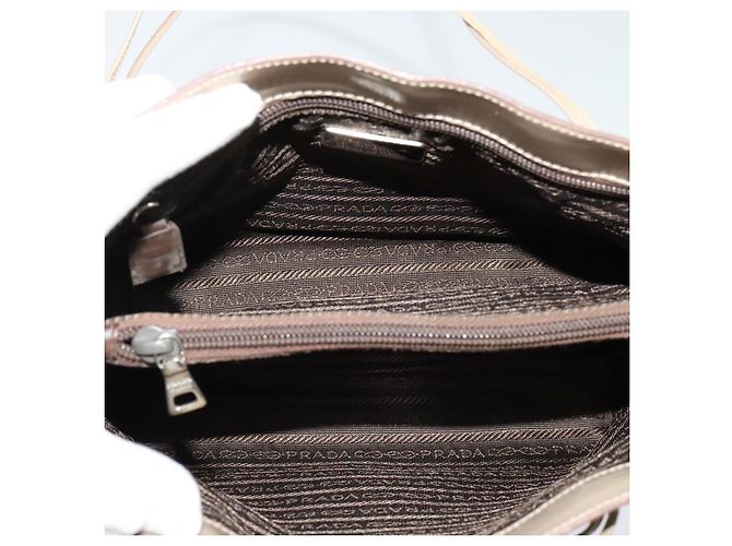 PRADA Handtasche aus Lackleder Beige Auth 137502 - Ansicht 16
