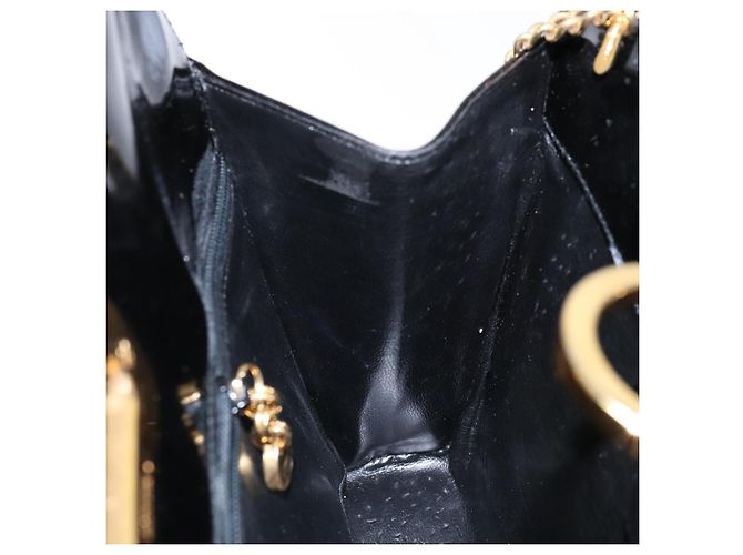 Borsa a Spalla Gancini con Catena Salvatore Ferragamo Smalto Nero Oro Auth 139352 - vista 19