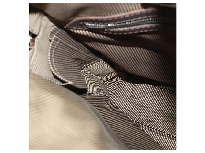 LOUIS VUITTON Pelle Bequia Borsa Documenti Verticale Marrone Scuro LV Auth 129732 - vista 22