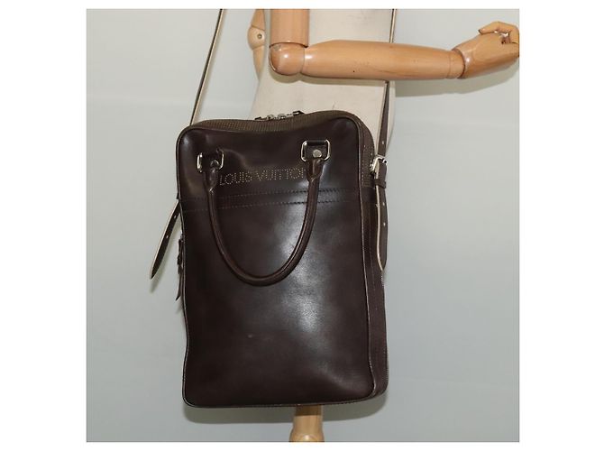 LOUIS VUITTON Pelle Bequia Borsa Documenti Verticale Marrone Scuro LV Auth 129732 - vista 24