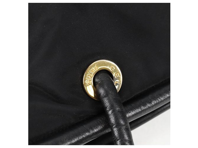 Céline Borsa Tote in Nylon Nero Oro Auth 136206 D'oro - vista 14