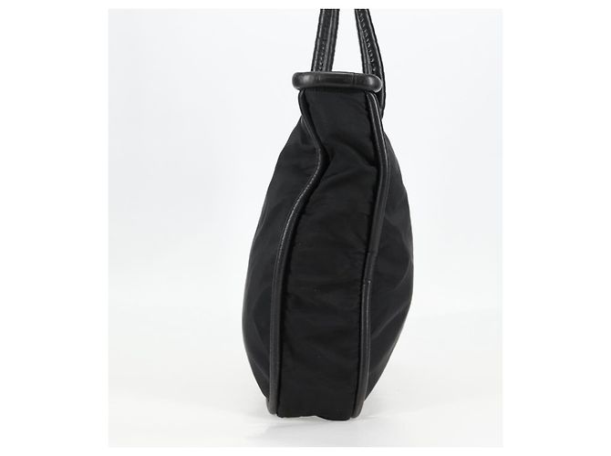 Céline Borsa Tote in Nylon Nero Oro Auth 136206 D'oro - vista 4