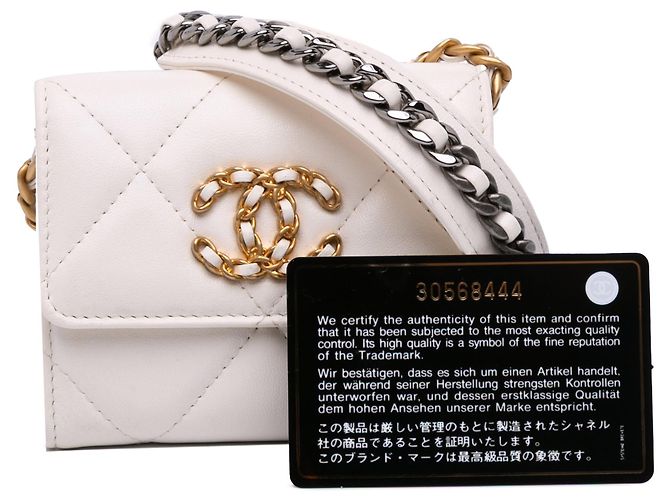 Tarjetero Chanel 19 de piel de cordero acolchado blanco con cadena Crudo - vista 11