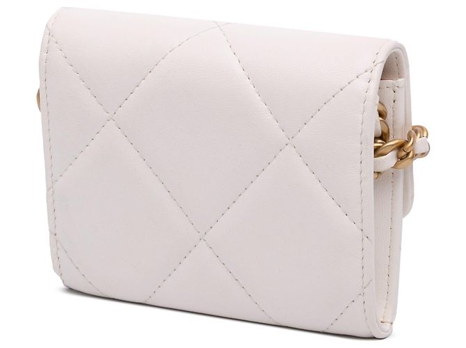 Tarjetero Chanel 19 de piel de cordero acolchado blanco con cadena Crudo - vista 2