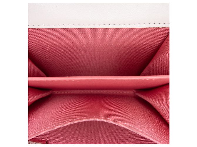 Tarjetero Chanel 19 de piel de cordero acolchado blanco con cadena Crudo - vista 4