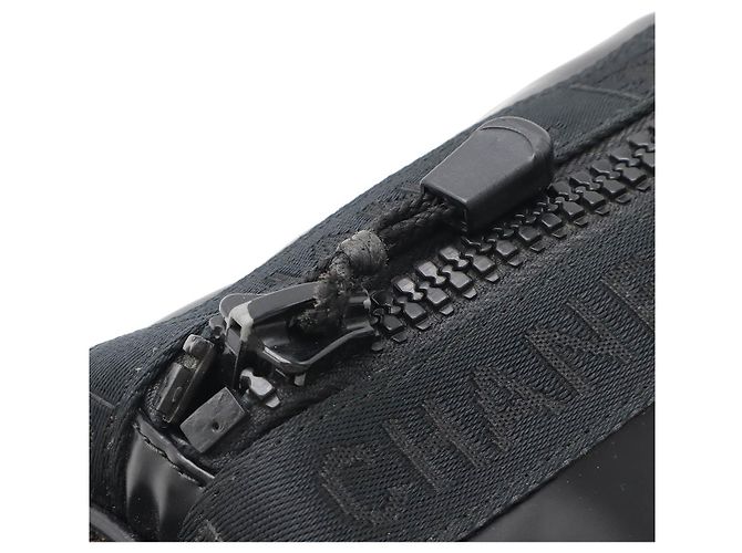 Borsa a Spalla in Nylon e Gomma Chanel Nero - vista 4