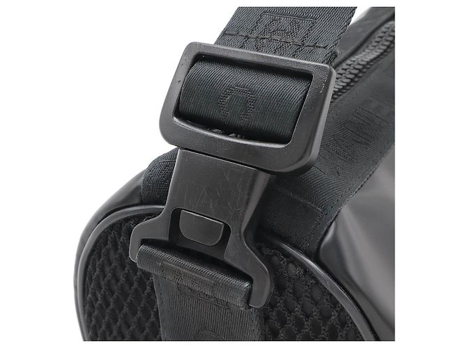 Borsa a Spalla in Nylon e Gomma Chanel Nero - vista 5
