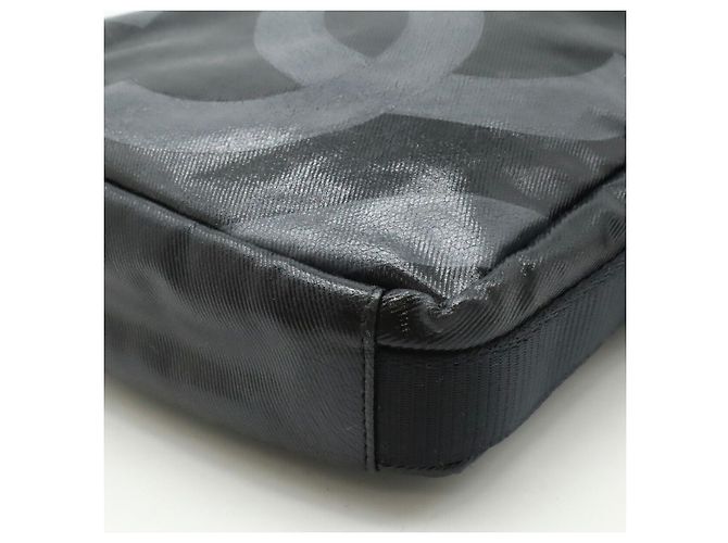 Chanel Schultertasche aus beschichtetem Canvas Schwarz - Ansicht 3