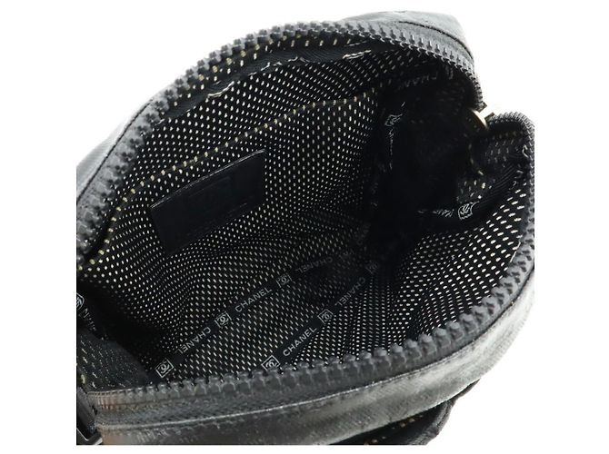 Chanel Schultertasche aus beschichtetem Canvas Schwarz - Ansicht 5