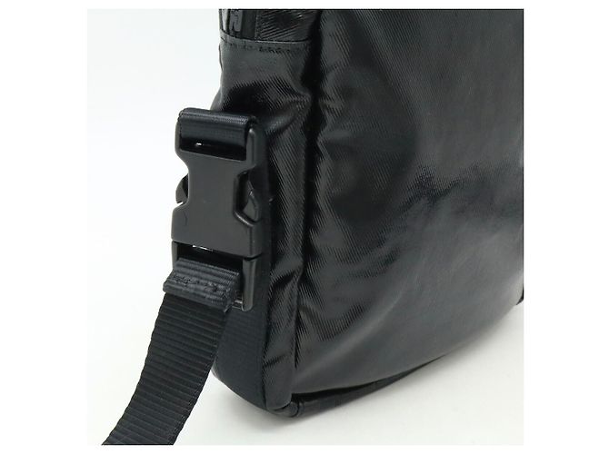 Chanel Schultertasche aus beschichtetem Canvas Schwarz - Ansicht 6