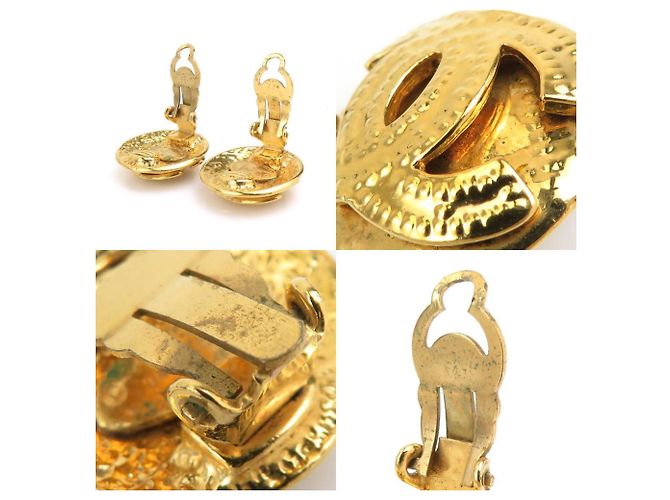 Orecchini a clip in metallo dorato Chanel Coco Mark D'oro - vista 4