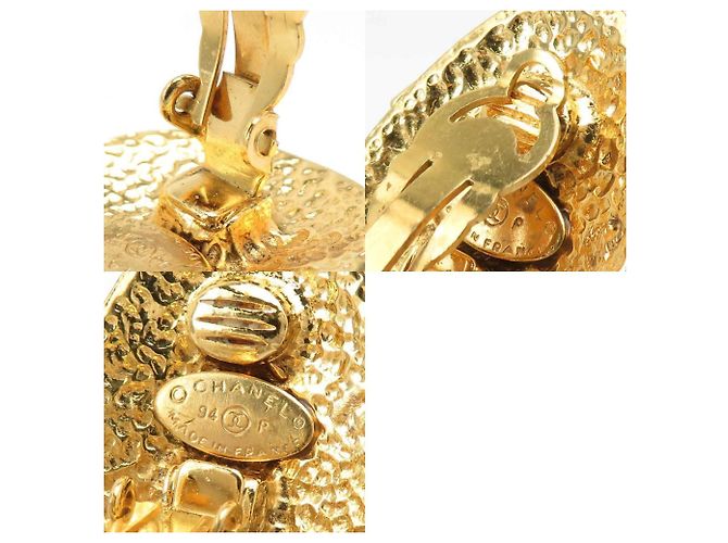 Orecchini a clip in metallo dorato Chanel Coco Mark D'oro - vista 5