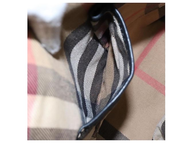 Bolso tote de cuero beige con estampado Nova Check Burberry oro Auth 138125 - vista 23