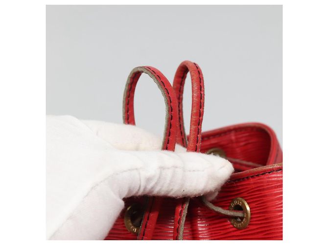 Noe LOUIS VUITTON Borsa a Spalla Petit Noé Epi Rossa M44107 LV Auth th6293 Rosso - vista 10