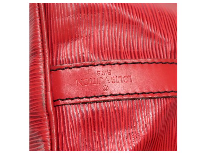 Noe LOUIS VUITTON Borsa a Spalla Petit Noé Epi Rossa M44107 LV Auth th6293 Rosso - vista 17