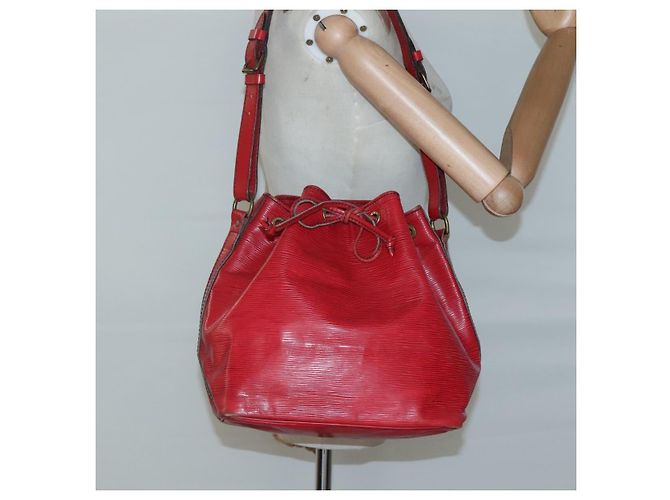 Noe LOUIS VUITTON Borsa a Spalla Petit Noé Epi Rossa M44107 LV Auth th6293 Rosso - vista 21
