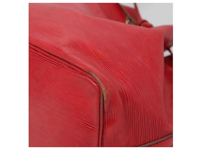 Noe LOUIS VUITTON Borsa a Spalla Petit Noé Epi Rossa M44107 LV Auth th6293 Rosso - vista 9