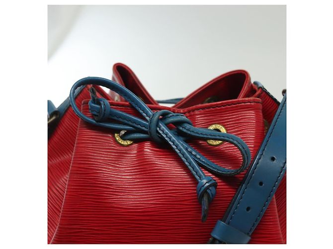 Noe LOUIS VUITTON Borsa a Spalla Petit Noé Epi Rosso Castigliano Blu LV Auth 137359 - vista 10