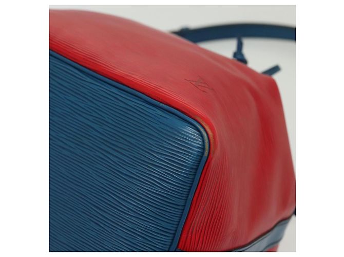 Noe LOUIS VUITTON Borsa a Spalla Petit Noé Epi Rosso Castigliano Blu LV Auth 137359 - vista 15