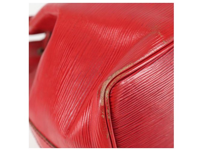 Noe LOUIS VUITTON Borsa a Spalla Petit Noé Epi Rossa M44107 LV Auth 136852 Rosso - vista 10